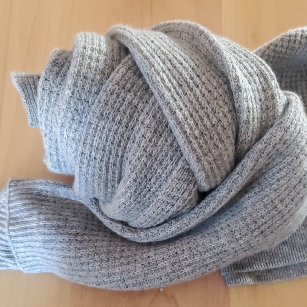 Vince Wool Cashmere Blend Scarf / Beanie Set